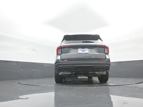 New 2026 Ford Explorer ST image 36
