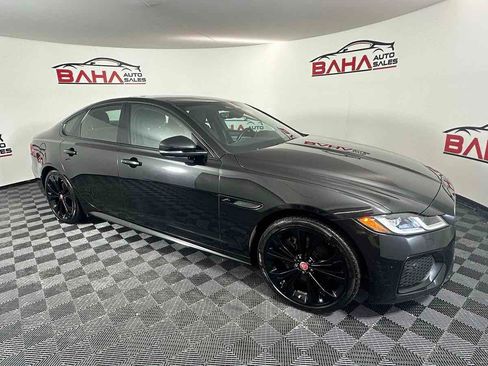 Used 2022 Jaguar XF R-Dynamic SE image 10