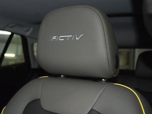 New 2026 Chevrolet Trax ACTIV w/ Sunroof Package FWD image 40