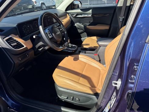 Used 2024 Kia Seltos SX w/ SX Sunroof Package image 19