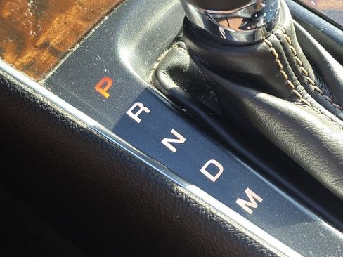 Used 2015 Chevrolet Impala LTZ image 25