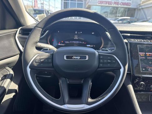Certified 2023 Jeep Grand Cherokee L Laredo w/ Luxury Tech Group I AWD/4WD image 12