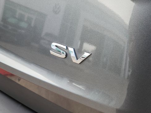 Used 2023 Nissan Rogue SV image 10