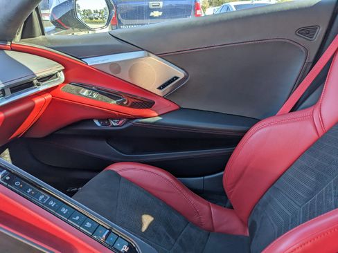 Used 2020 Chevrolet Corvette Stingray Premium Cpe w/ 3LT Preferred Equipment Group image 16