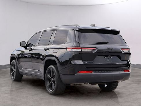 Used 2021 Jeep Grand Cherokee L Laredo AWD/4WD image 5