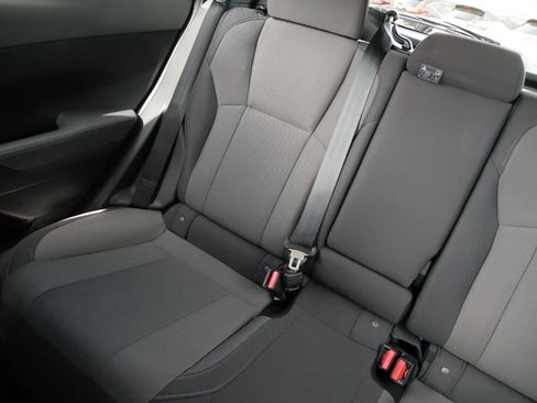 Used 2025 Subaru Crosstrek 2.0i Premium AWD/4WD image 12