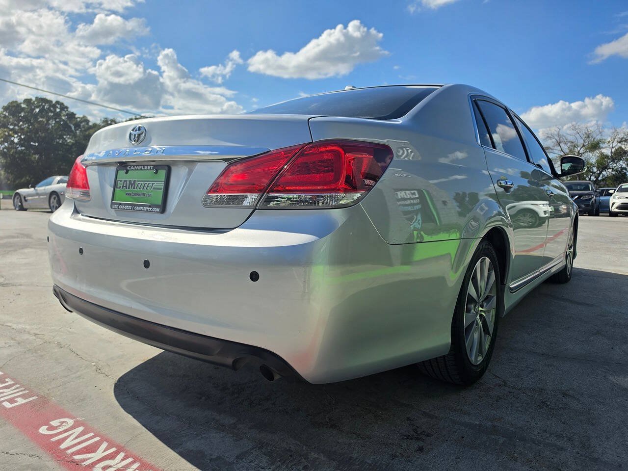 Used 2011 Toyota Avalon Limited FWD image 11