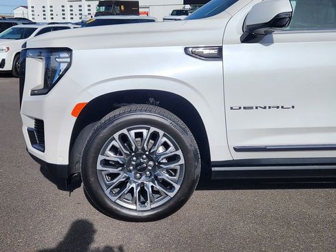 Certified 2024 GMC Yukon Denali Ultimate image 8
