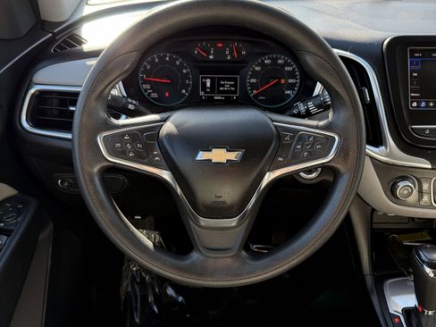 Used 2020 Chevrolet Equinox LS w/ LS Convenience Package FWD image 14