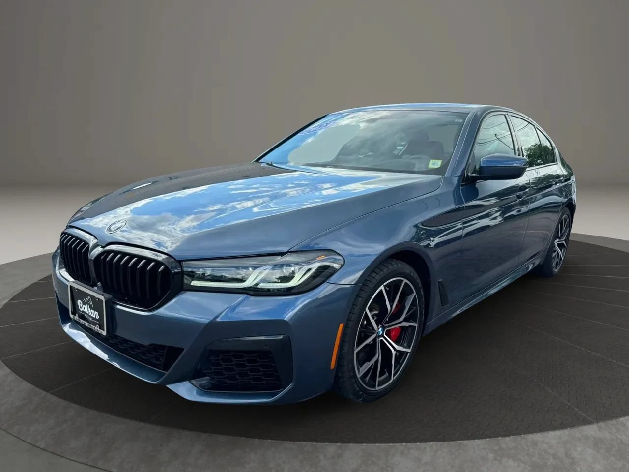 Used 2023 BMW 540i xDrive w/ M Sport Package AWD/4WD image 12