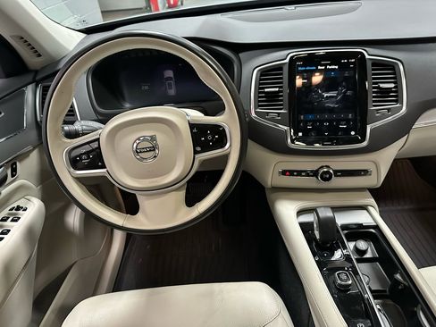 Used 2023 Volvo XC90 B5 Core w/ Protection Package Premier image 19