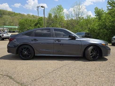 Used 2025 Honda Civic Sport image 16
