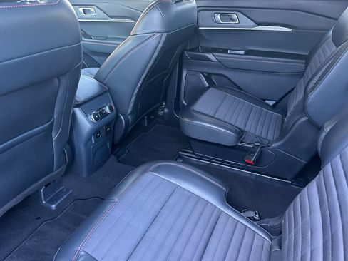 Certified 2025 Ford Explorer ST-Line AWD/4WD image 11