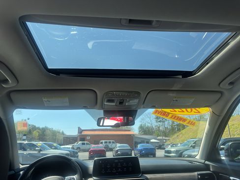 Used 2022 Kia Telluride EX w/ EX Premium Package AWD/4WD image 10