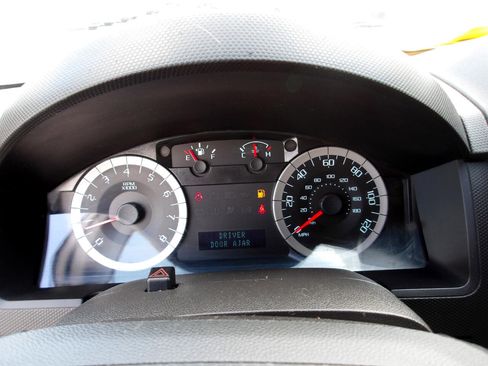 Used 2012 Ford Escape XLT image 18