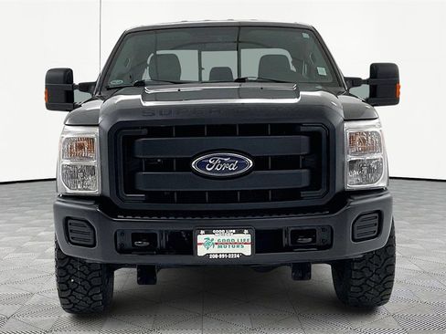 Used 2015 Ford F250 XL w/ Power Equipment Group image 2