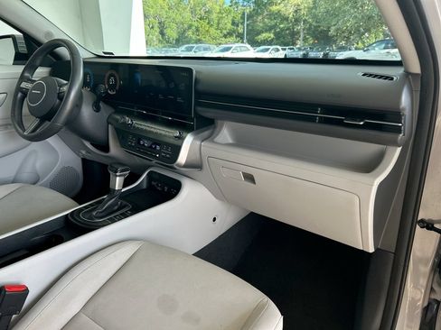 Used 2024 Hyundai Kona SEL FWD image 26