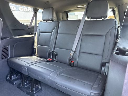 Used 2025 Chevrolet Suburban High Country AWD/4WD image 20