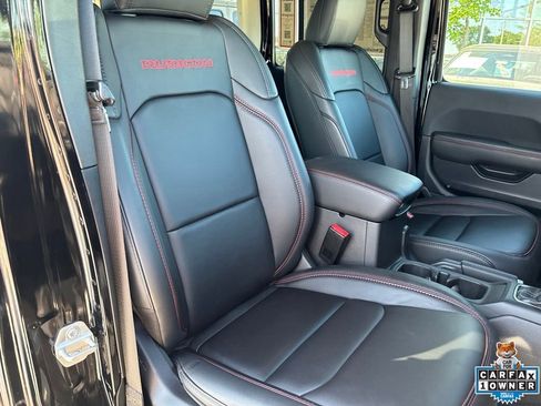 Used 2025 Jeep Wrangler Unlimited Rubicon AWD/4WD image 49