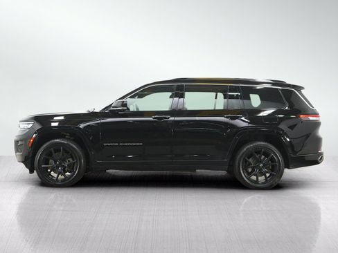 Used 2021 Jeep Grand Cherokee L Overland w/ Advanced Protech Group III AWD/4WD image 2