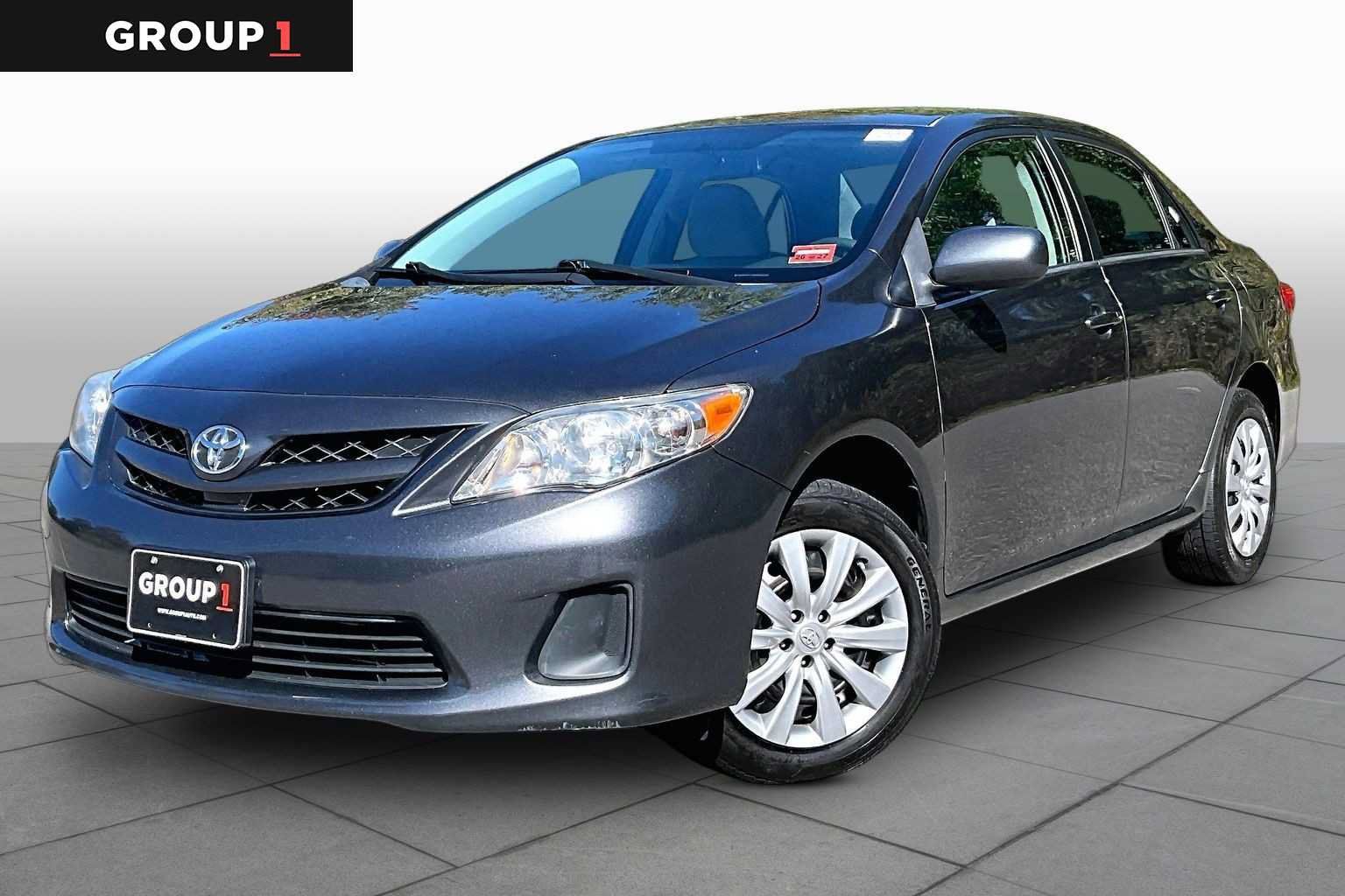 Used 2012 Toyota Corolla LE FWD image 1