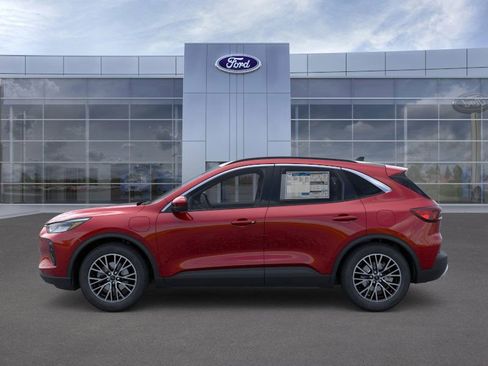 New 2026 Ford Escape SE w/ Class II Trailer Tow Package image 3