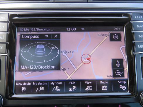 Used 2016 Volkswagen Tiguan SE image 24