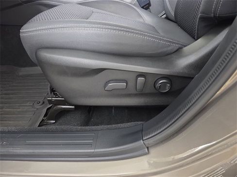 Used 2021 Subaru Forester Premium image 18