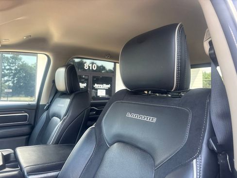 Used 2021 RAM 1500 Laramie AWD/4WD image 3