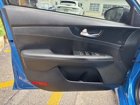 Used 2023 Kia Forte GT-Line w/ GT-Line Technology Package FWD image 19