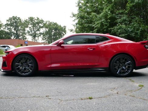 Used 2022 Chevrolet Camaro ZL1 RWD image 41