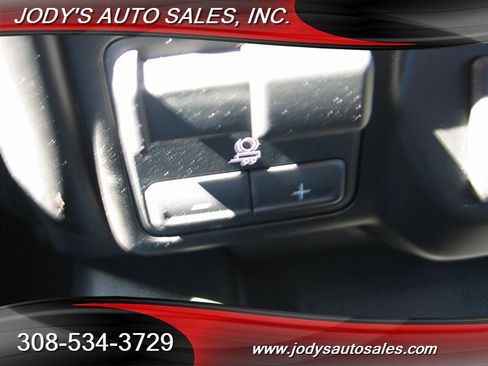 Used 2022 Chevrolet Silverado 2500 LTZ w/ LTZ Premium Package AWD/4WD image 26
