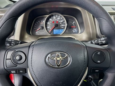 Used 2013 Toyota RAV4 XLE image 16