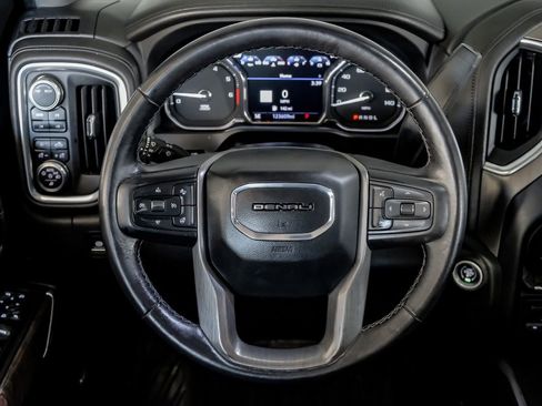 Used 2022 GMC Sierra 2500 Denali w/ Denali Ultimate Package image 16