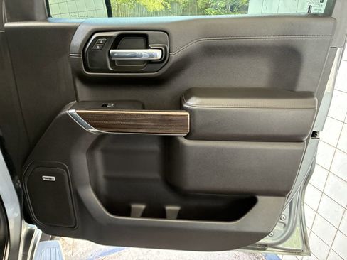 Used 2020 Chevrolet Silverado 1500 RST image 18