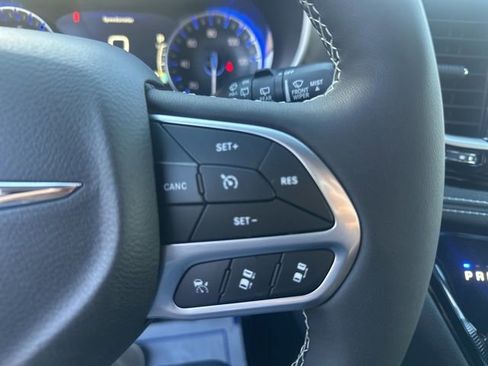 New 2026 Chrysler Pacifica Select image 19