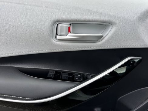 Used 2022 Toyota Corolla XSE image 10