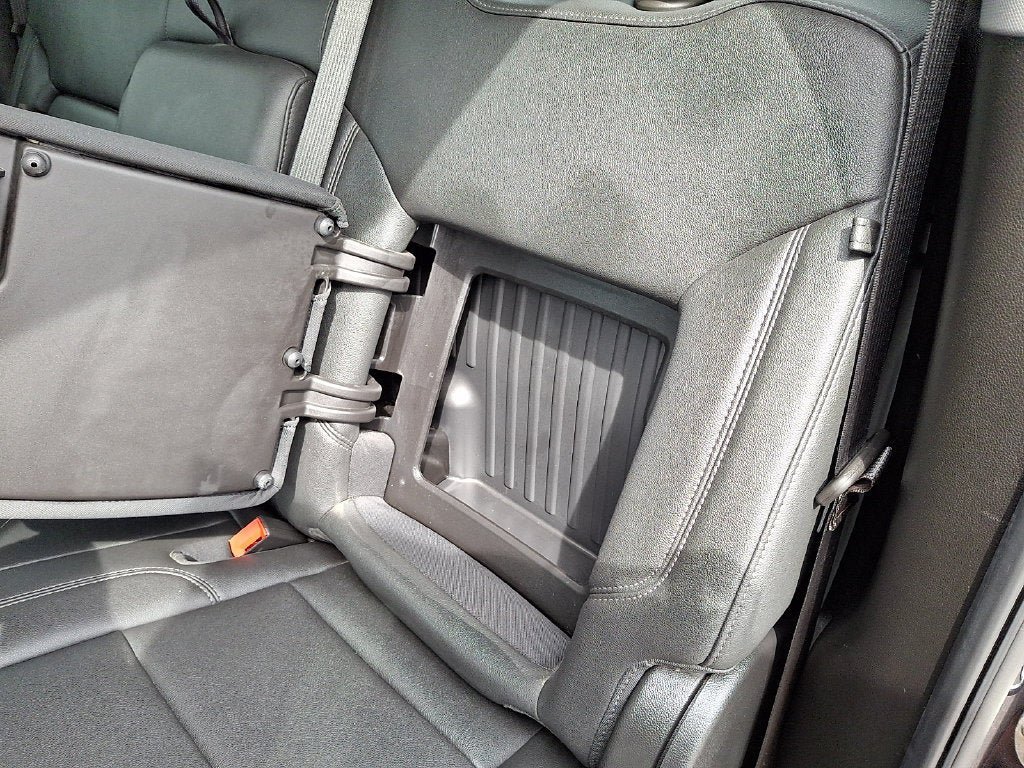 Used 2024 Chevrolet Silverado 1500 LT Trail Boss w/ Convenience Package II AWD/4WD image 12