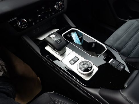 New 2026 Mitsubishi Outlander SE AWD/4WD image 17