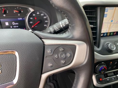 Used 2020 GMC Acadia SLT w/ Premium Package image 28