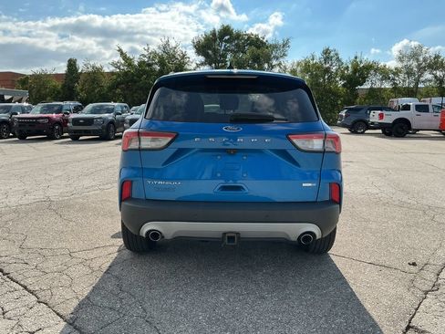 Used 2020 Ford Escape Titanium AWD/4WD image 4