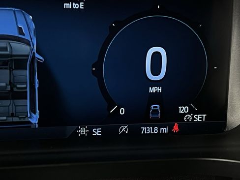 Used 2025 Ford F150 XLT image 17