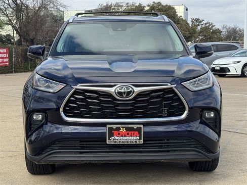 Used 2023 Toyota Highlander Limited image 7