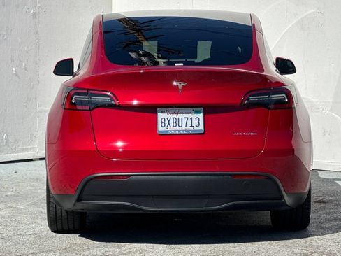 Used 2021 Tesla Model Y Long Range AWD/4WD image 4