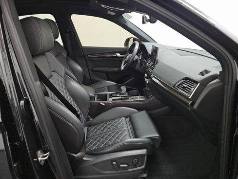 Used 2023 Audi SQ5 Prestige w/ Prestige Package image 3