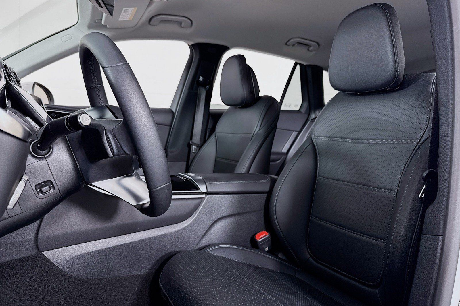 Certified 2025 Mercedes-Benz GLC 350e 4MATIC image 18