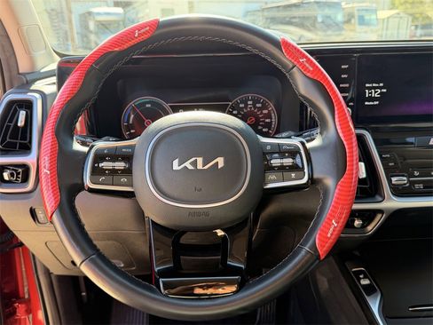 Certified 2023 Kia Sorento EX image 15