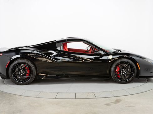 Certified 2021 Ferrari F8 Tributo image 16