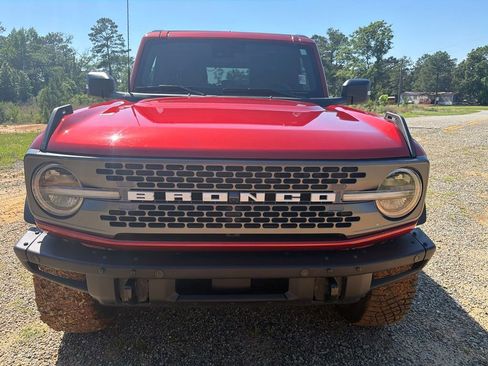 Used 2024 Ford Bronco Badlands AWD/4WD image 3