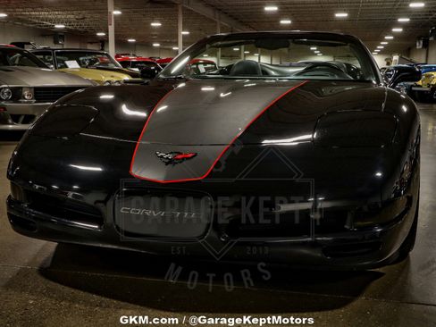 Used 2002 Chevrolet Corvette Convertible w/ Preferred Equipment Group2 image 42